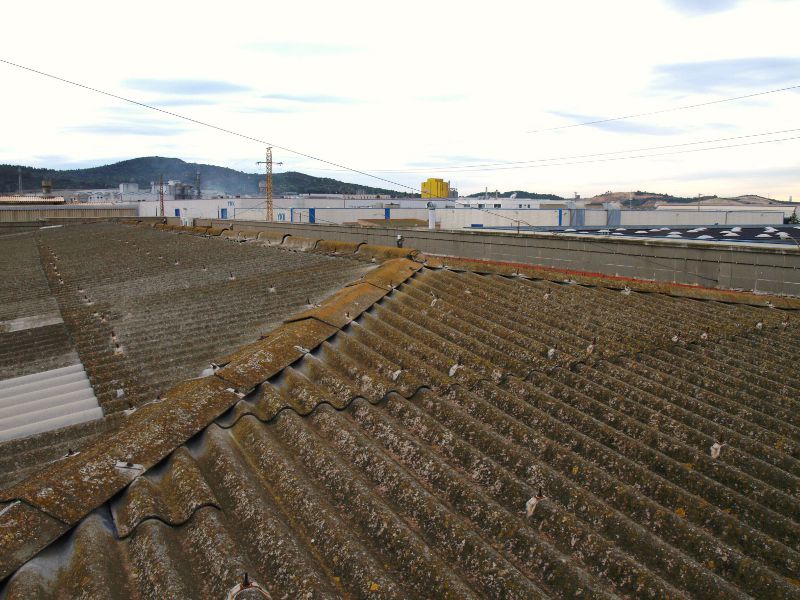 Proyecto de retirada de amianto en Tortosa situación anterior