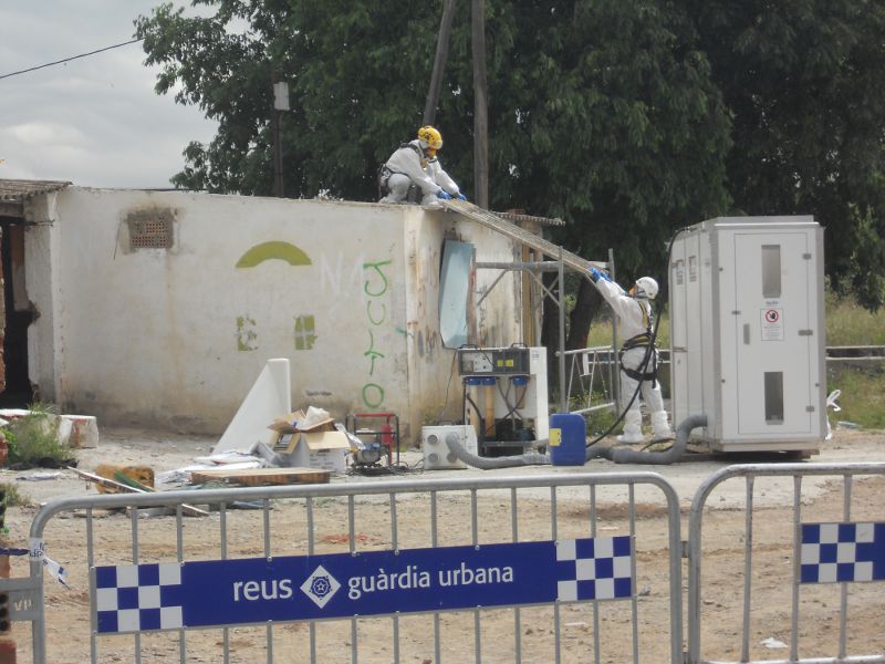 Retirada de fibrocemento detalle desmontaje